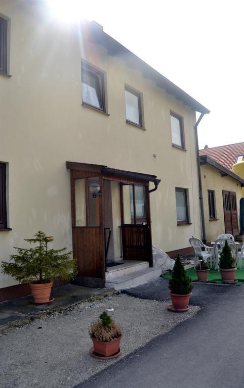 Gastehaus Sebastian Pensionat Erding Eksteriør billede